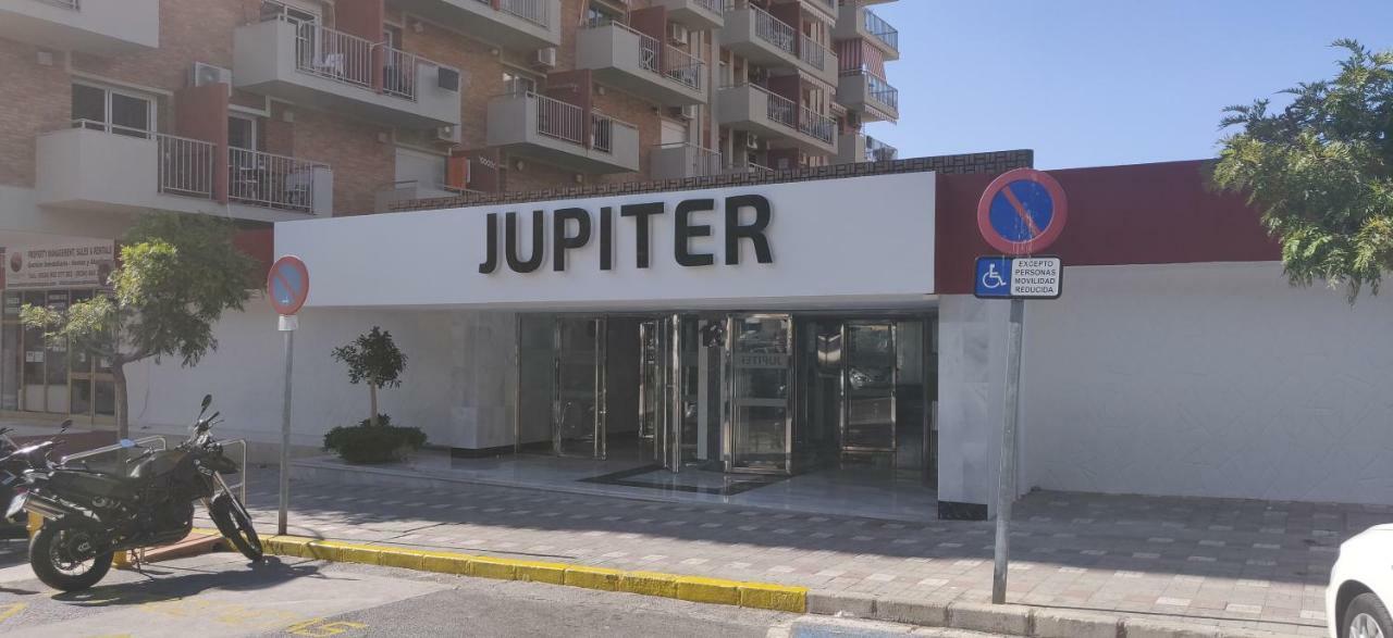 Sunny Suites Jupiter Apartments ベナルマデナ エクステリア 写真