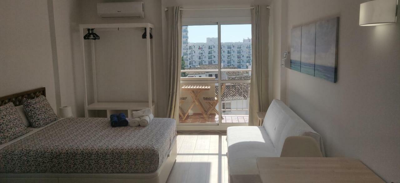 Sunny Suites Jupiter Apartments ベナルマデナ エクステリア 写真